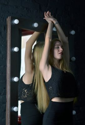 Камила из Киев_r, забронировать на час