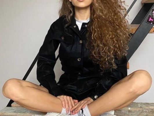 Интимное свидание с блядью Женя (32 лет)