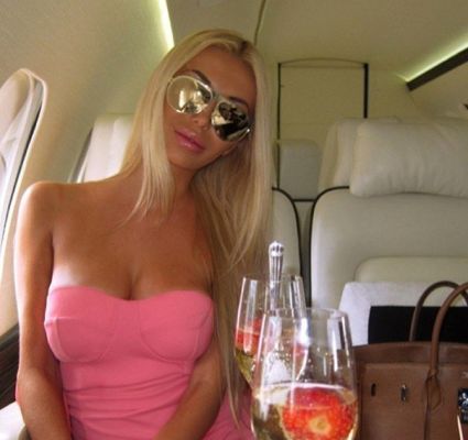 Заказать девушку от 3000 грн. в час (Лена, 32 лет)