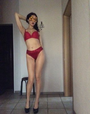 Арина — проститутка студентка от 2500 грн. в час
