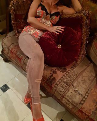 Снять девушку для секса от 2000 грн. в час (Катя, тел. 380987605434)